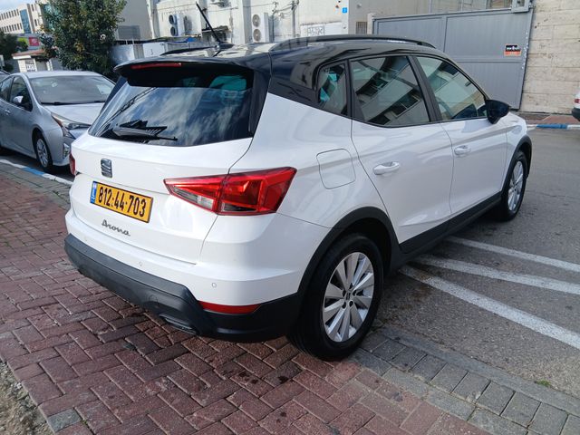 סיאט ארונה