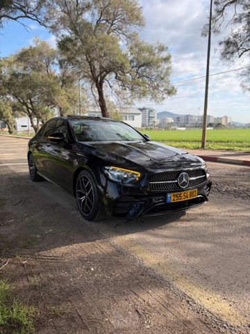 מודעת רכב מרצדס-בנץ E-class