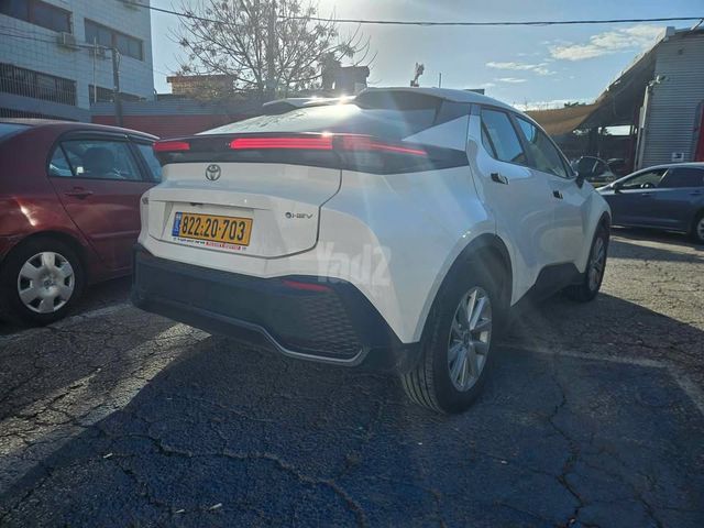 טויוטה C-HR