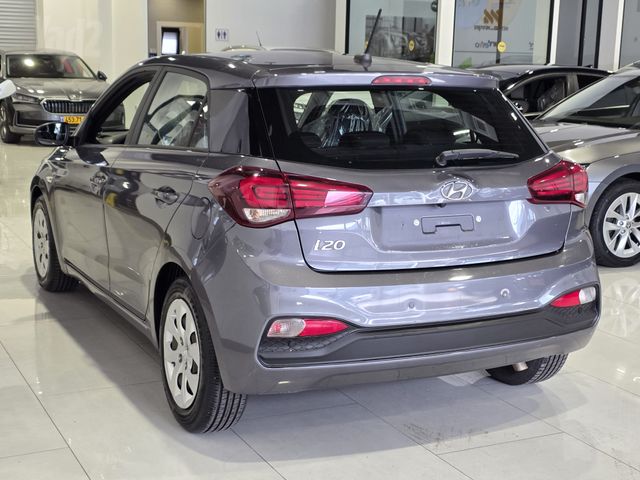 יונדאי i20