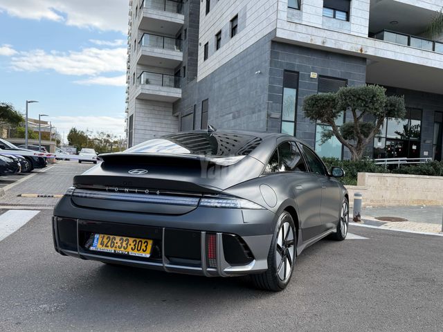 יונדאי איוניק 6
