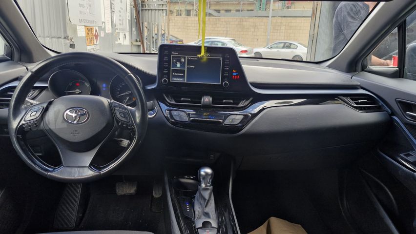 טויוטה C-HR