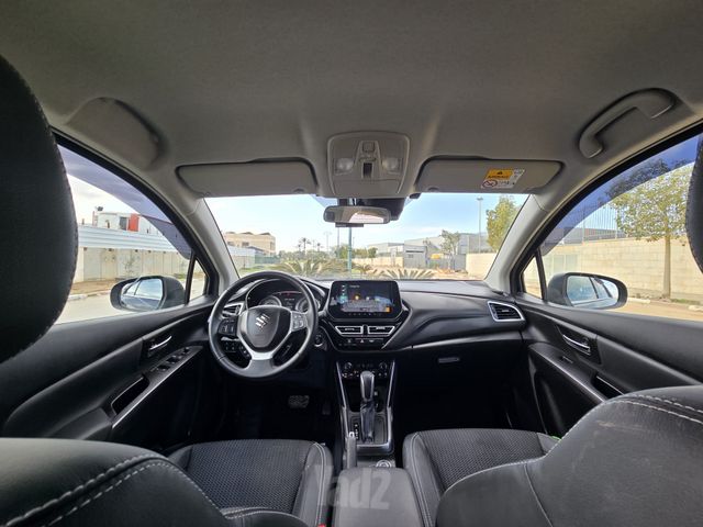 סוזוקי S-Cross