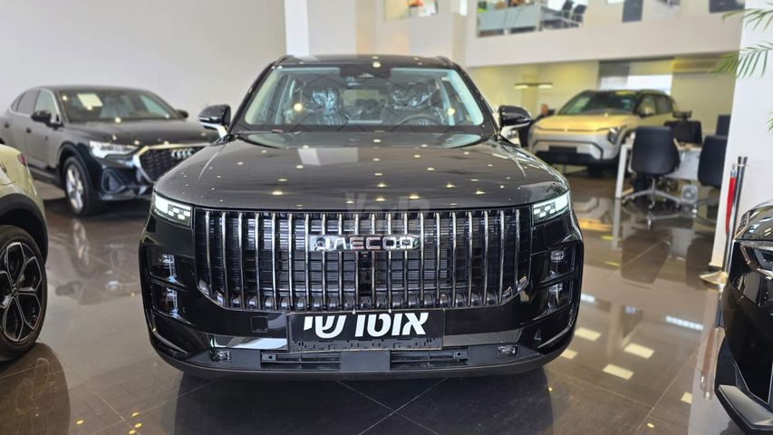ג'אקו J7