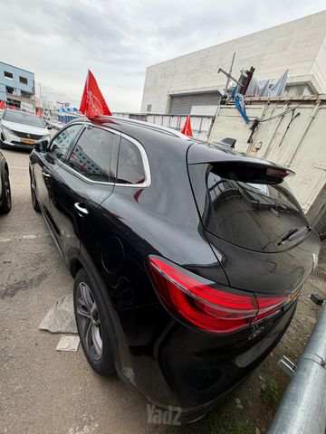 אם ג'י EHS PHEV