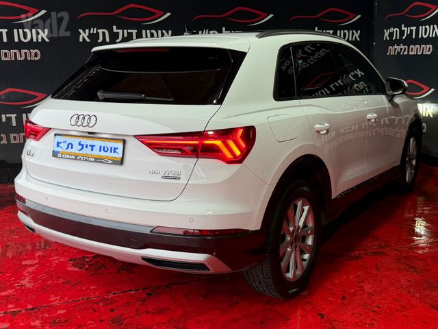 אאודי Q3