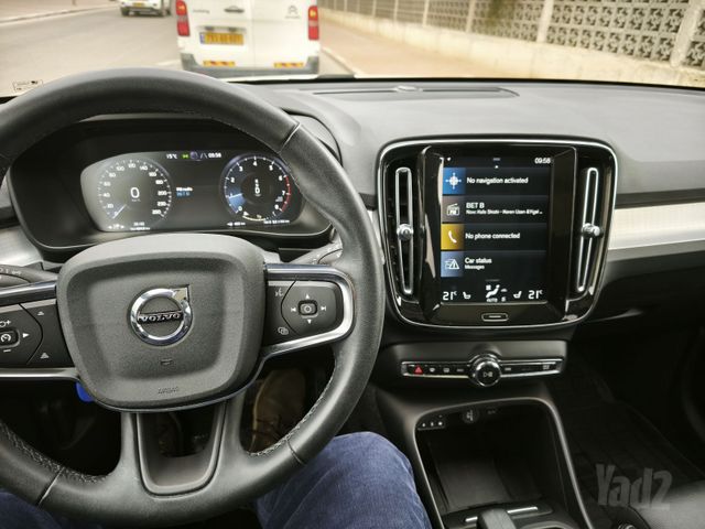וולוו XC40