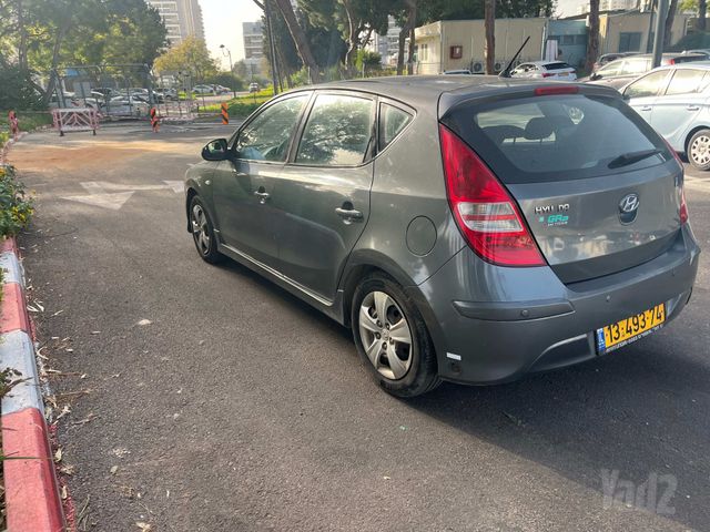 יונדאי i30