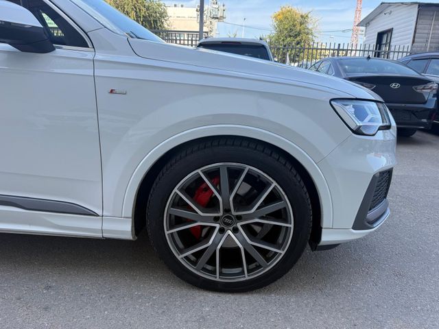 אאודי Q7