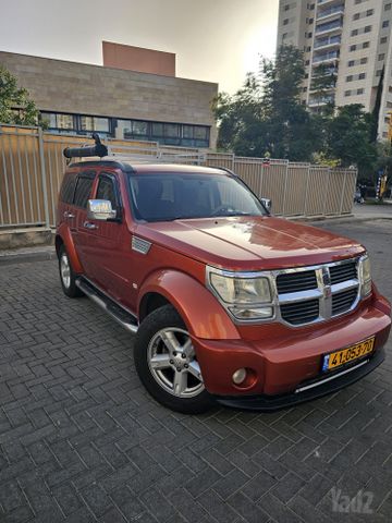מודעת רכב דודג' ניטרו
