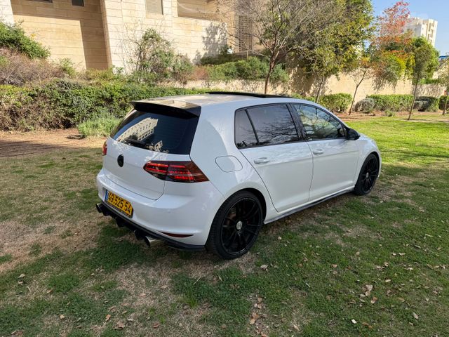 פולקסווגן גולף