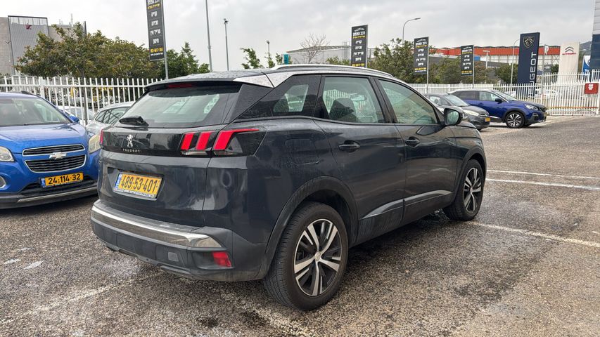 פיג'ו 3008
