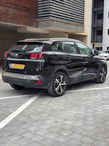 פיג'ו 3008