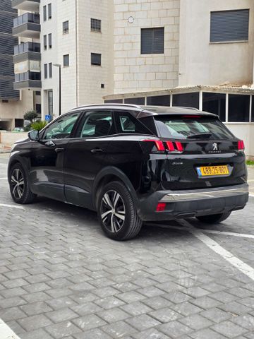 פיג'ו 3008