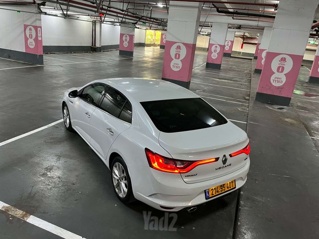 רנו מגאן