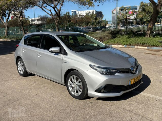 טויוטה אוריס