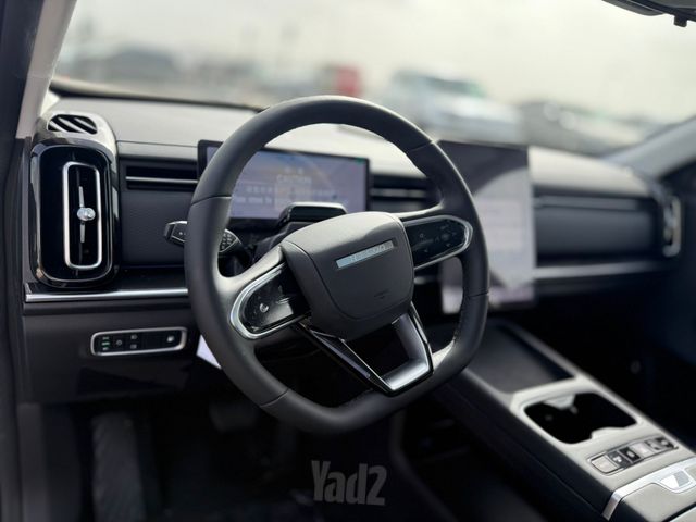 ג'אקו J7