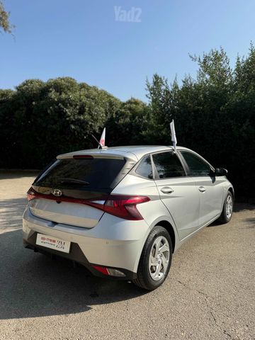 יונדאי i20