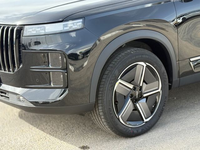 ג'אקו J7