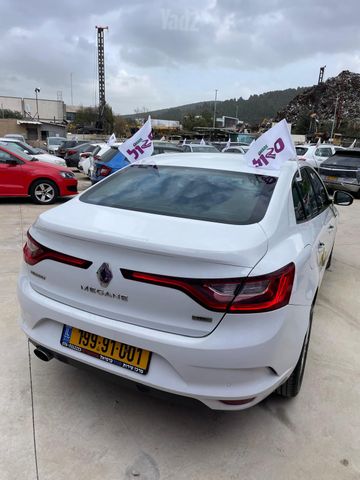 רנו מגאן