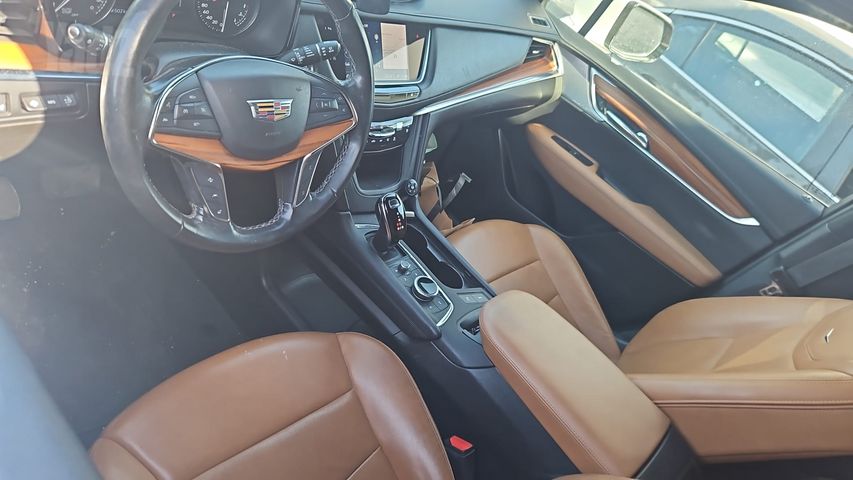 מודעת רכב קאדילק XT5