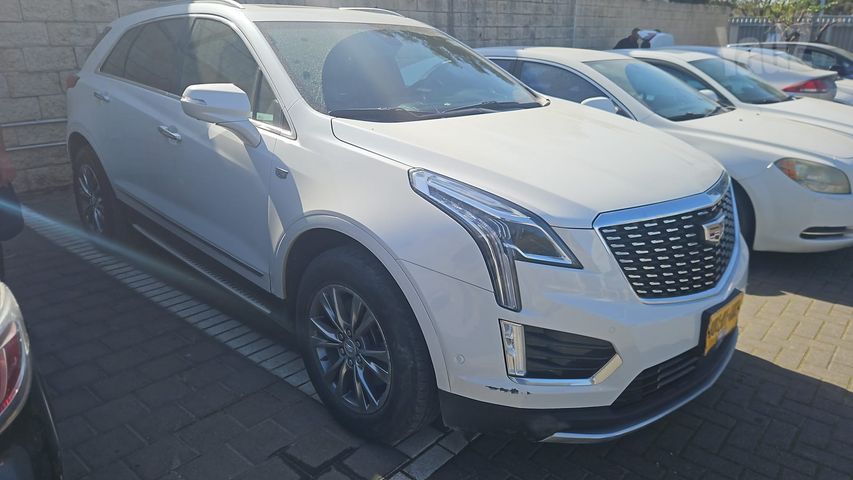 קאדילק XT5