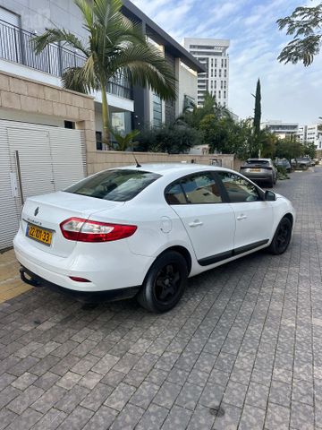 רנו פלואנס