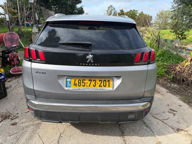 פיג'ו 3008