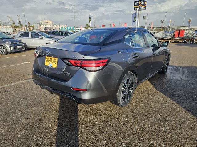 ניסאן סנטרה