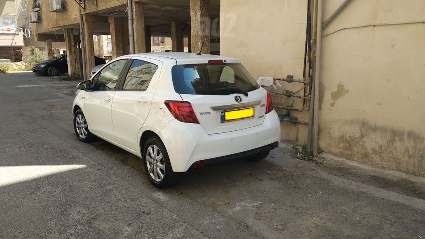 מודעת רכב טויוטה יאריס