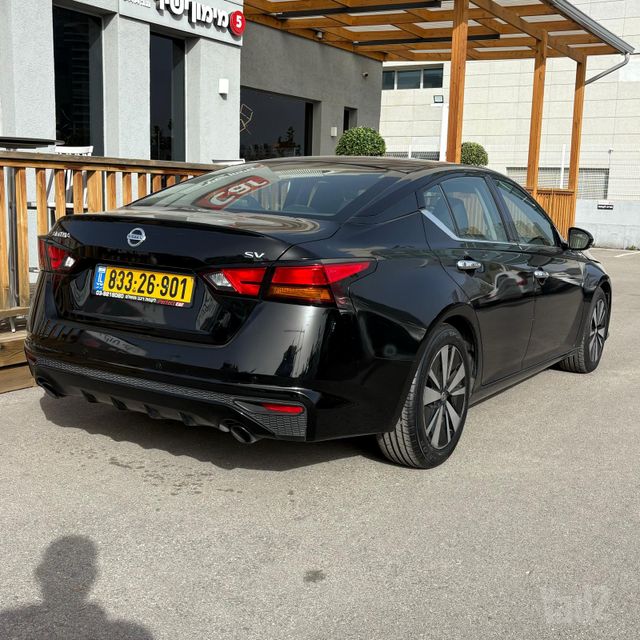 ניסאן אלטימה