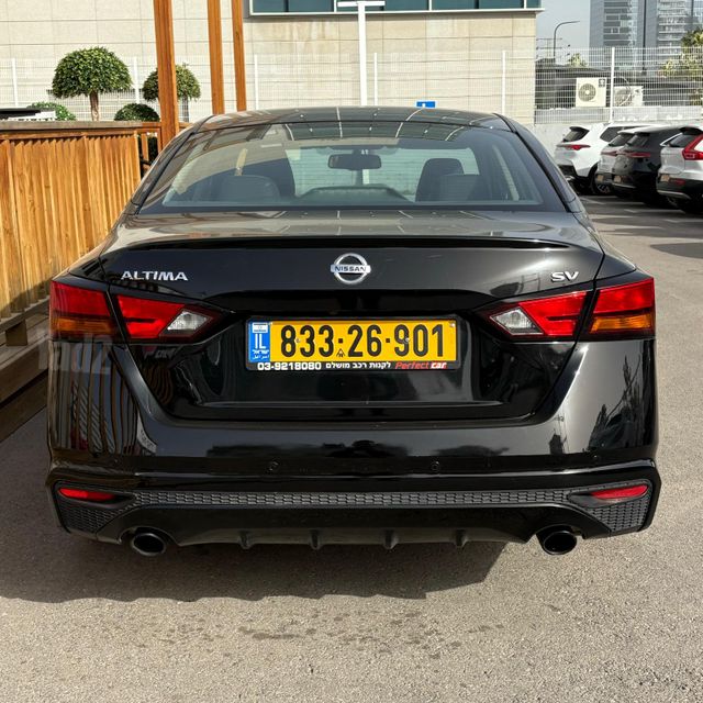ניסאן אלטימה