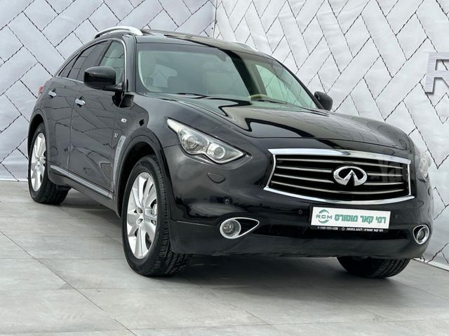 אינפיניטי QX70