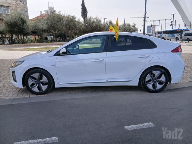 יונדאי איוניק