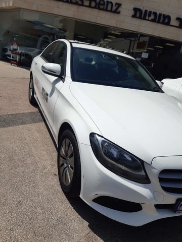 מודעת רכב מרצדס-בנץ C-class