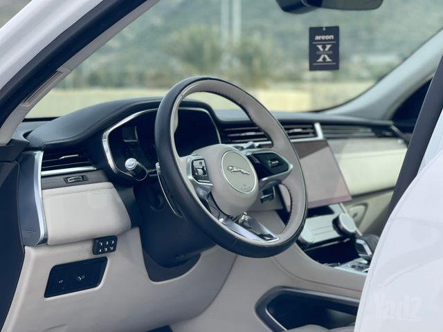 יגואר F-Pace
