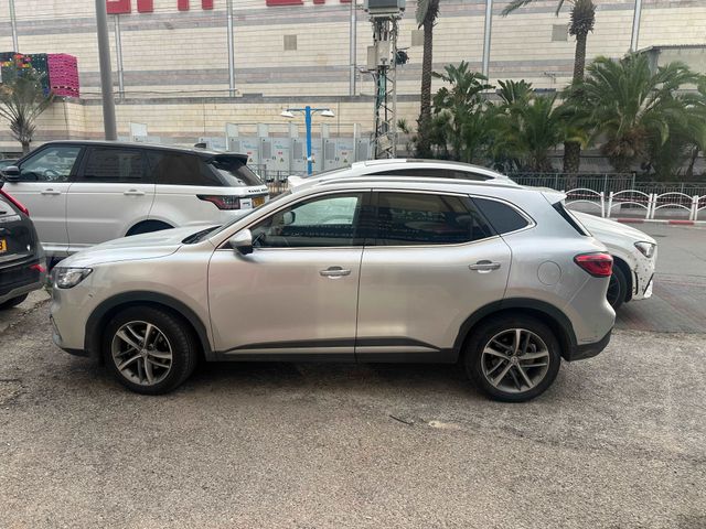 אם ג'י EHS PHEV