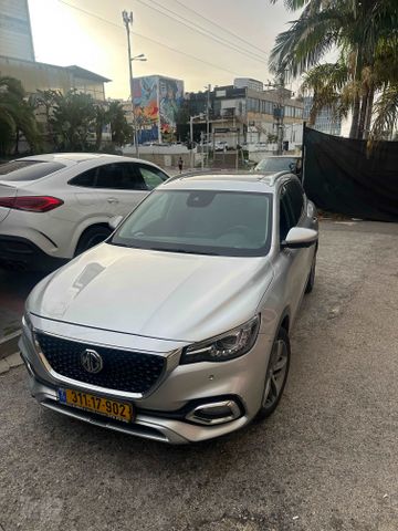 מודעת רכב אם ג'י EHS PHEV