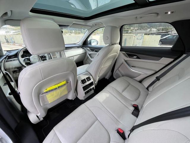 יגואר F-Pace