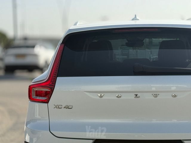 וולוו XC40