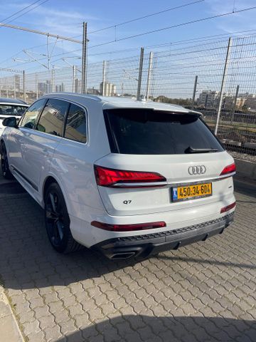 אאודי Q7