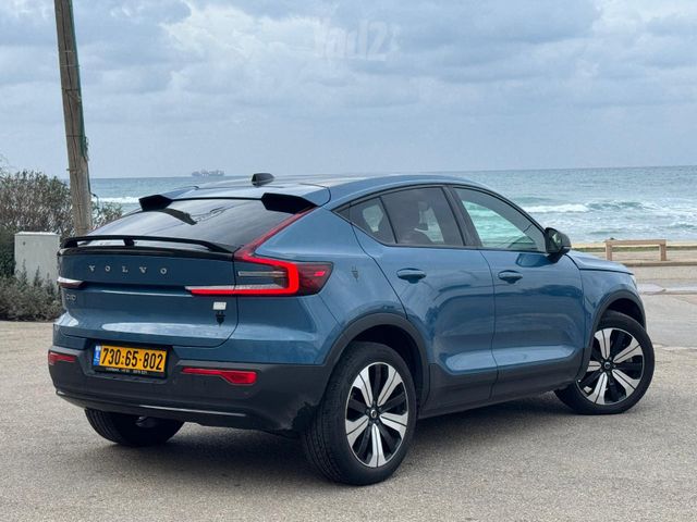 וולוו C40