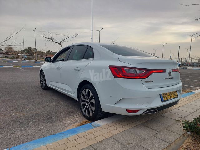 רנו מגאן