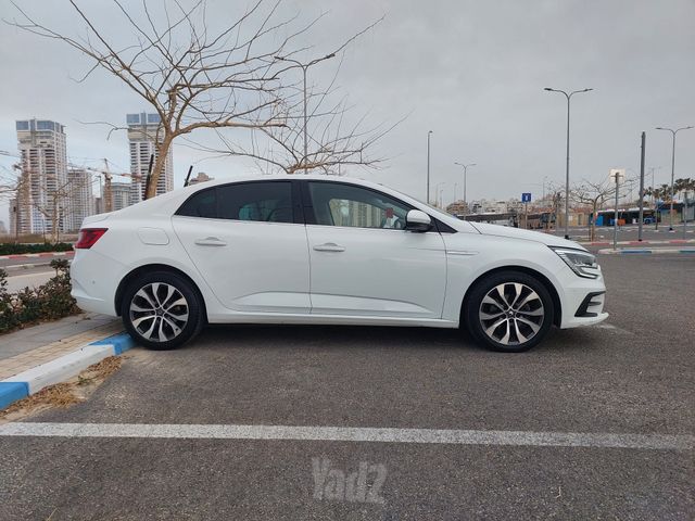 רנו מגאן