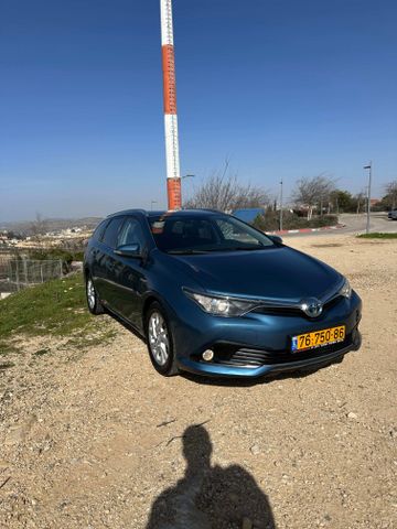 מודעת רכב טויוטה אוריס