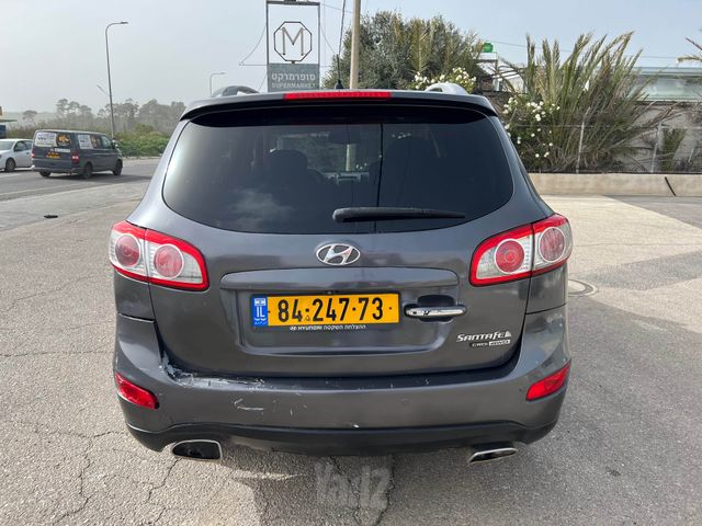 יונדאי סנטה פה