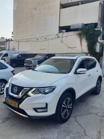 מודעת רכב ניסאן אקס טרייל 1