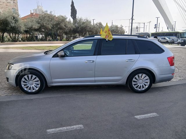סקודה אוקטביה