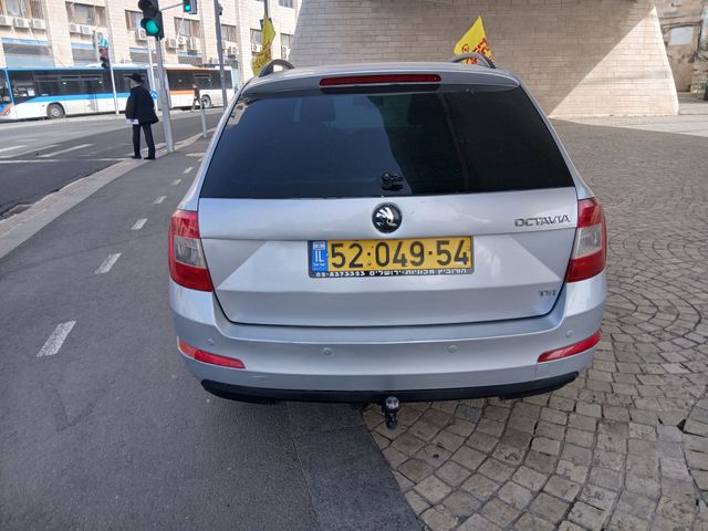 סקודה אוקטביה