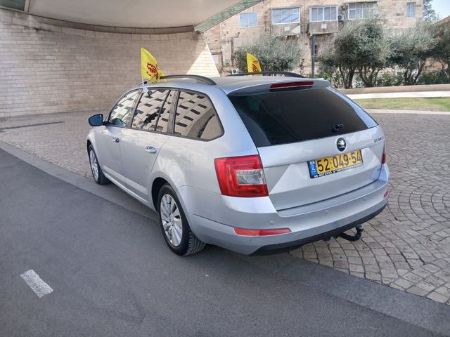 סקודה אוקטביה